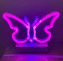 Motýľ (BUTTERFLY) - Svietiace neonové LED logo na podstavci