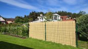 Plastová výplň pletiva (plotu) a panelov z PVC lišty - 3D pásy do plotov - Imitácia dreva