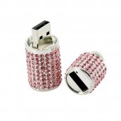 La chiave USB gioiello in argento ornato con strass bianchi