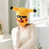 PIKACHU Kukla maska na tvár a hlavu s okuliarmi žltá pletená - pre deti aj dospelých