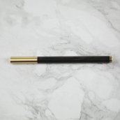 Caneta de madeira - Caneta elegante de madeira com design exclusivo