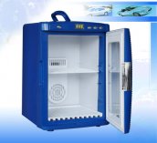 Presklená chladnička –  25L / 27 plechoviek
