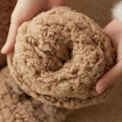 Calcetines mullidos y cálidos con forma de osito de peluche para mujer, ideales para estar en casa.