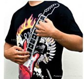 T shirt geek - Tumugtog ng gitara