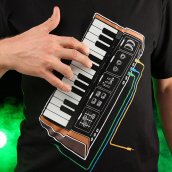 Electronic Piano - jugar camiseta