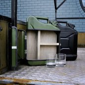 JERRYCAN - jerrycan-minibar in 10L blik + 2 whiskyglazen