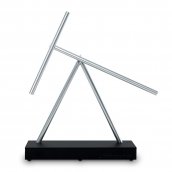 Palos oscilantes - escultura de energía cinética como palos de péndulo de lujo