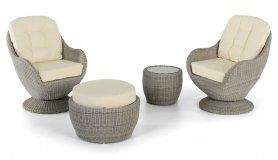 Rattan lænestole sæt til have eller terrasse - 2 elegante moderne lænestole + bord + skammel