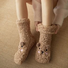 ふわふわの靴下、女性用の快適なホームソックスとして暖かいテディベア