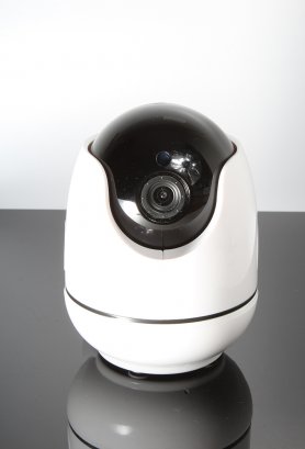 Cámara WiFi FULL HD de seguridad con IR nocturno LED + ángulo de rotación de 360 ​​° y seguimiento inteligente