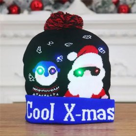 Pom pom beanie – Téli karácsonyi sapka LED-es világítás – COOL X-MAS