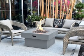 Luxuriöser Kamin auf der Terrasse - tragbare Gasfeuerstelle im Freien + Tisch (Gussbeton)