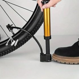 Bomba de aire portátil para balón o bicicleta + juego de accesorios