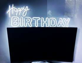 Happy BIRTHDAY - LED nápis svítící Neon na zeď visící