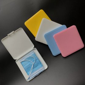 Box (plastová krabička) pre uskladnenie rúšok s úchytom pre rúško