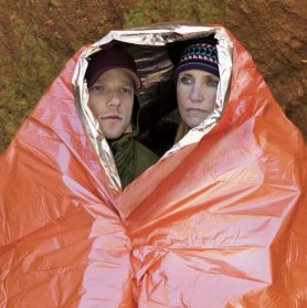 Feuille isotherme XL - la couverture thermique d'urgence reflète jusqu'à 90 % de la chaleur