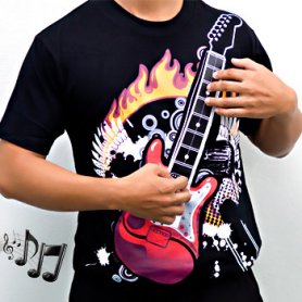 T shirt geek - Bermain gitar