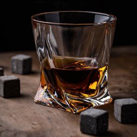 Luxusný Darčekový set - Whiskey Karafa + 2 poháre + 9 ľadových kameňov a príslušenstvo