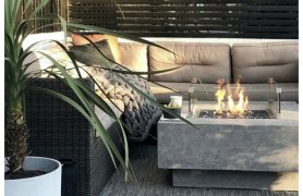 Foyer extérieur + table (foyers au gaz de luxe sur la terrasse) en béton coulé