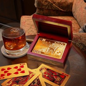 Gyldne poker joker-kort - Eksklusive spillekort 54 stk i en trææske