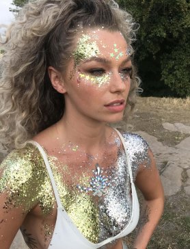 Körperglitter – glitzernde, glänzende Dekorationen für Körper, Haare oder Gesicht – Glitzerstaub 10 g Gold