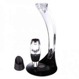 Wine decanter with a wider neck - SET MAGIC