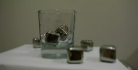 Elegant ice cubes made of stainless steel