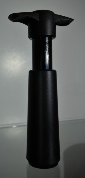 Vacuum plastic stopper