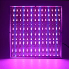 LED lámpa 120W teljesítményű növények virágzásához