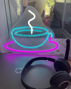 Coffe (Šálka kávy) - Svietiaca LED neon reklama na stenu visiaca