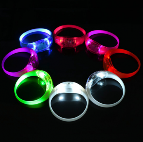 Braccialetti LED Ricaricabili USB - 4 Pezzi Con Luci RGB E Riflettori | Per Jogging, Bici E Sicurezza Notturna - Foto 8