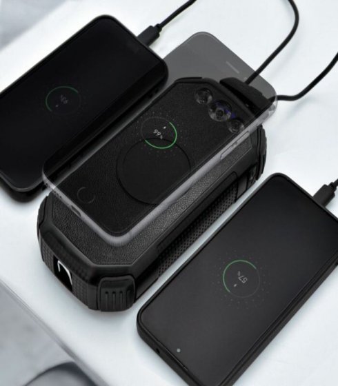 Güneş enerjisi bankası 20000 mAh - Tip C, USB ve kablosuz şarj