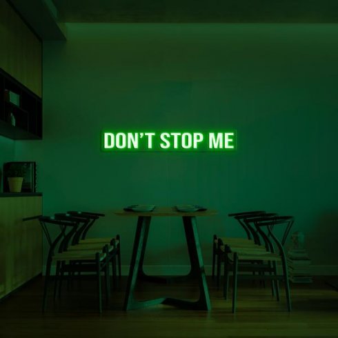 Belysning av 3D LED-skilt på veggen - DON´T STOP ME 100 cm