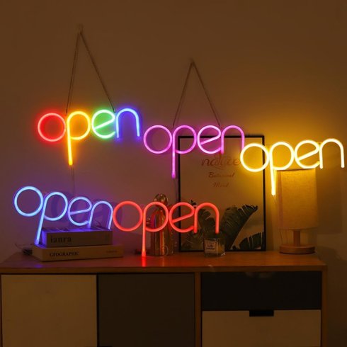 OPEN サイン - 広告ボード LED ネオンが光る照明付き広告 | Cool Mania