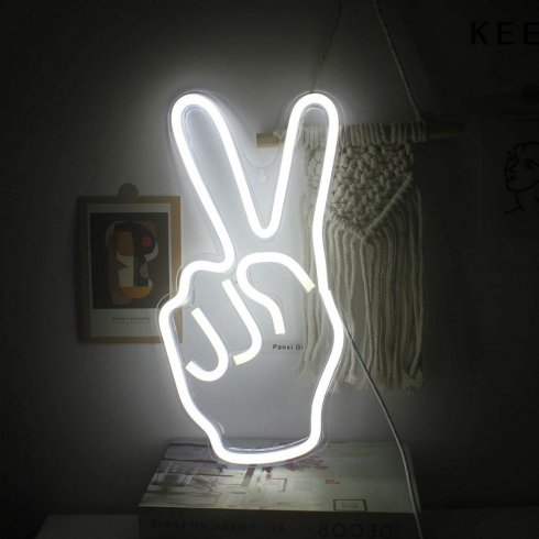 LED neon opplyst logo på veggen - PEACE