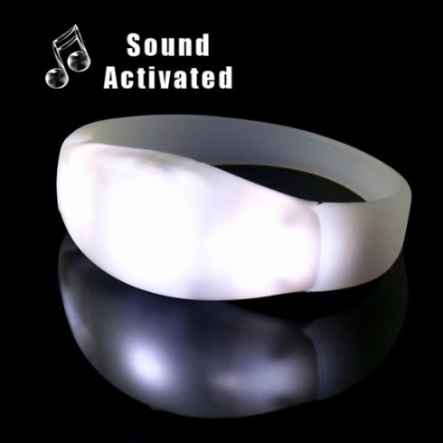 LED apyrankės mirksi pagal muziką - baltos
