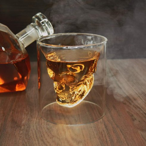 Dödskalleglas - whiskydrickande kristallset - Dödskallehuvud