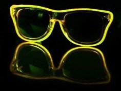 แว่นตา LED สไตล์ Way Ferrer - สีเหลือง