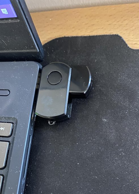 Secret Recording Using Usb Microphone Camera in usb key with HD + spy video hidden recording + microphone ...