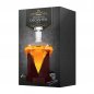 Diamond whiskey decanter set - diamond shaped deluxe decanter 850ml on a wooden stand + 9 stones