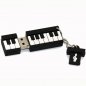 Naljakas USB 16GB – must klaver