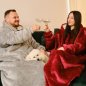Televizní deka vak - Huňatá mikina s rukávy + kapucí + klokaním kapsou 165 cm šedá