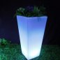 Svietiaci LED kvetináč (črepník) + možnosť meniť RGB farby + IP44 (30x30x50 cm)