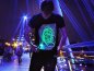 Kaos Laser UV Interaktif - gambar motif Anda