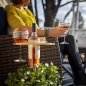Tragbarer Wein-Picknicktisch aus Holz für Wein und Snacks (Flaschen und Gläser)
