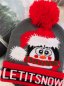 Megzta skrybėlė – kalėdinė snaputė su pom-pom apšvietimu su šviesos diodu – LET IT SNOW